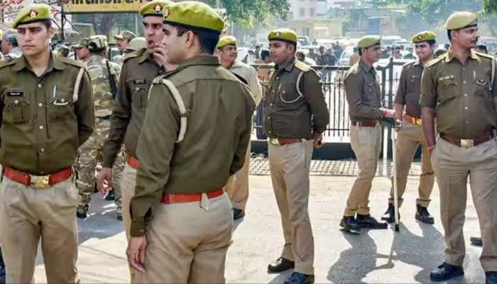 Crackdown On Drugs Continues In Delhi As Cops Seize Heroin Worth Rs 2.5 Crore, 3 Held Crackdown On Drugs Continues In Delhi As Cops Seize Heroin Worth Rs 2.5 Crore, 3 Held