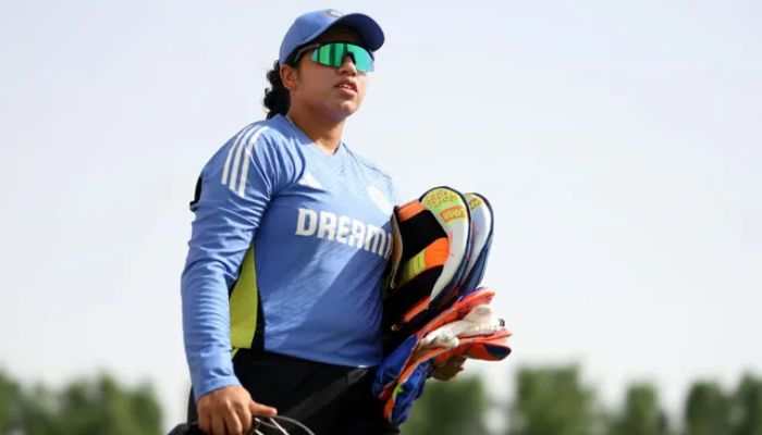 Fact Check: Did Richa Ghosh Skip New Zealand ODIs for Class 12 Exams? Fact Check: Did Richa Ghosh Skip New Zealand ODIs for Class 12 Exams?