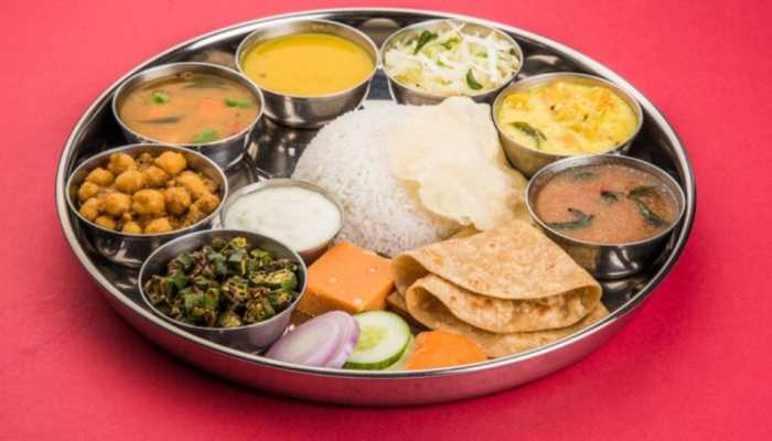 Karva Chauth 2024: Things To Include In Your Food Thali While Opening The Fast Karva Chauth 2024: Things To Include In Your Food Thali While Opening The Fast