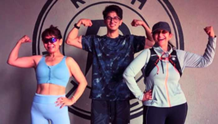 Manisha Koirala's Flaunts Her Biceps, Sets Major Fitness Goals!