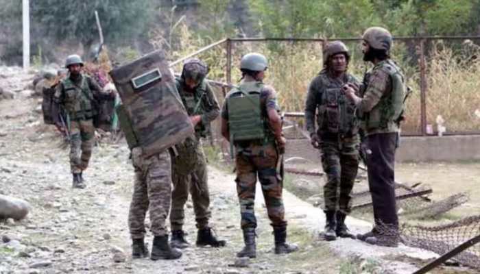 Terrorist Attack In Jammu and Kashmir Targets Army Convoy; Security Forces On High Alert Terrorist Attack In Jammu and Kashmir Targets Army Convoy; Security Forces On High Alert