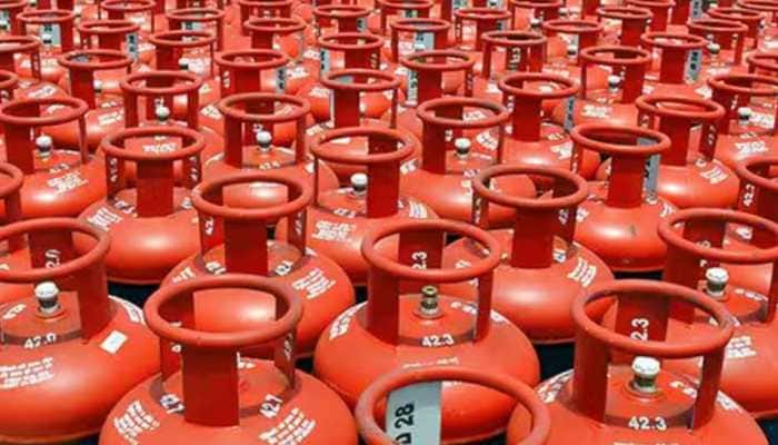 Government Announces Free LPG Cylinders For Diwali: Check Eligibility