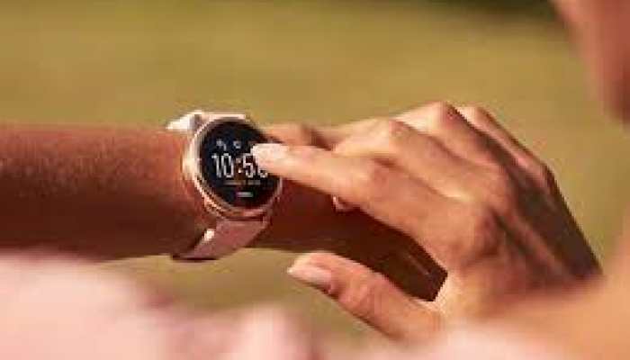 Wellness at your Wrist: Smartwatches for Women's Health Wellness at your Wrist: Smartwatches for Women's Health