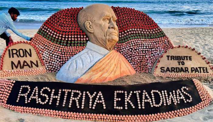 Sudarsan Pattnaik Honours Sardar Patel With Beautiful Sand Sculpture - In Pics