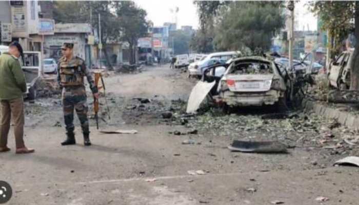 Jammu &amp; Kashmir Terrorist Attack: Grenade Aimed At CRPF Mobile Post, Explodes In Sunday Market Instead 