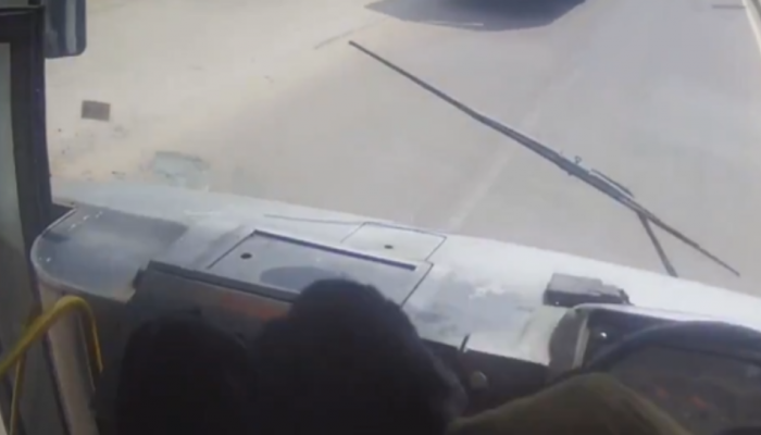 Bengaluru Shocker: Bus Driver Suffers Heart Attack While Driving, What Happened Next Will Blow Your Mind Bengaluru Shocker: Bus Driver Suffers Heart Attack While Driving, What Happened Next Will Blow Your Mind