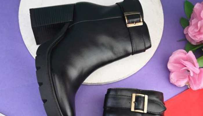 All-Day Comfort: Women's Boots for Work and Play
