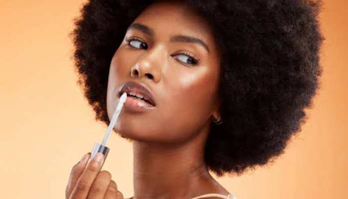 Glossy Goodness: Elevate Your Lip Game