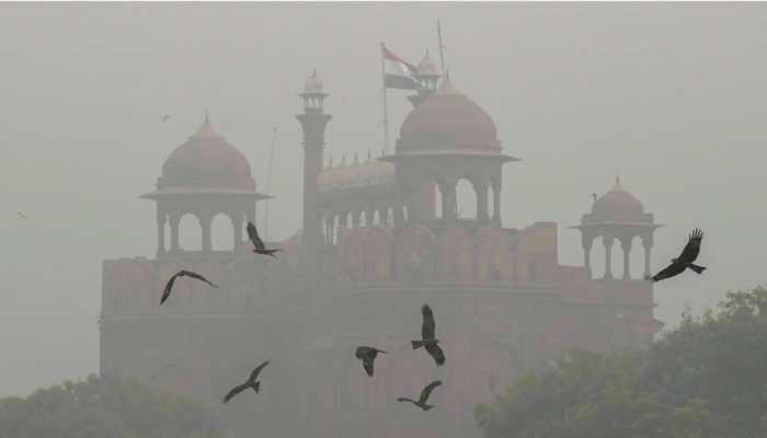 Delhi Air Pollution: AQI Remains 'Severe'; GRAP-III Imposed, Primary Schools Shifted Online, Check DMRC Advisory