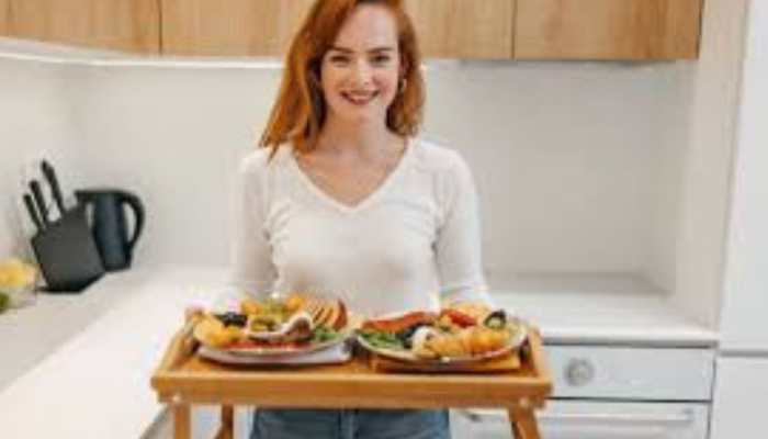 Hosting Essentials: Stylish Serving Trays Hosting Essentials: Stylish Serving Trays