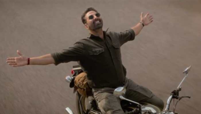 Akshay Kumar Claims He Doesn't Charge Fees For His Films; Only Takes Backend Profits
