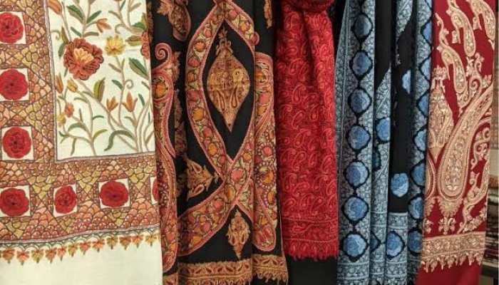 The Art of Draping: Exploring the Versatility of Shawls