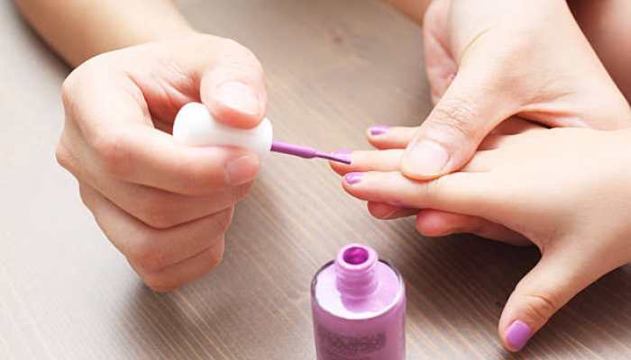 From Matte to Glossy: A Look at the Different Types of Nail Paints