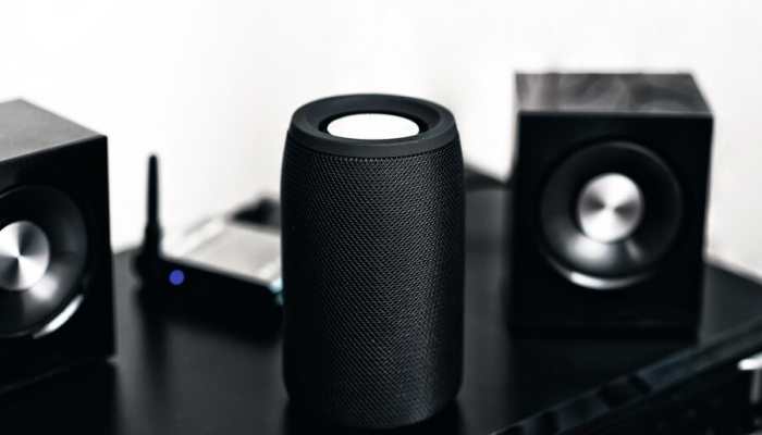 Rocking Out Wirelessly: A Guide to Bluetooth Speakers Rocking Out Wirelessly: A Guide to Bluetooth Speakers