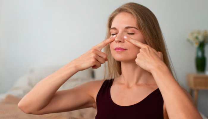 5 Face Yoga Exercises To Help You Look Younger 5 Face Yoga Exercises To Help You Look Younger