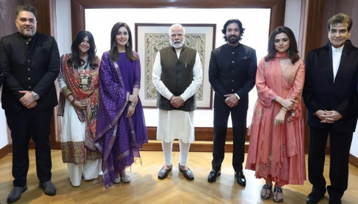 Prime Minister Narendra Modi Applauds 'The Sabarmati Report' Team After Watching The Film Prime Minister Narendra Modi Applauds 'The Sabarmati Report' Team After Watching The Film