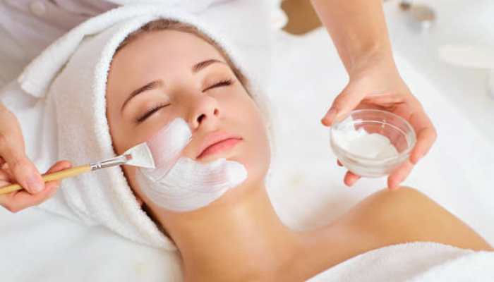Glow &amp; Refresh: Shop Facial Kits at Myntra End of Reason Sale 