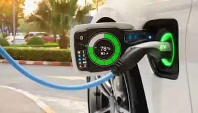 India Now Has 28.55 Lakh Electric 2Ws, 2.57 Lakh Electric 4-Wheelers: Centre