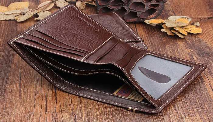Buy An Exclusive Men's Leather Wallets Where Style Meets Functionality