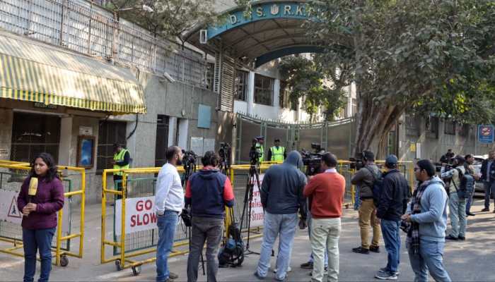 Over 6 Delhi Schools Receive Fresh Bomb Threats, Police, Fire Officials On Spot Over 6 Delhi Schools Receive Fresh Bomb Threats, Police, Fire Officials On Spot