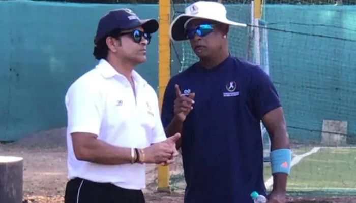 FACT CHECK: Did Sachin Tendulkar Really Turn His Back on Vinod Kambli? FACT CHECK: Did Sachin Tendulkar Really Turn His Back on Vinod Kambli?