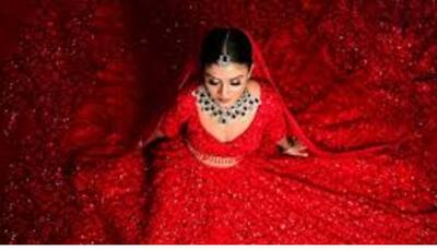 Buy Stunning Lehenga Cholis at Unbelievable Discounts