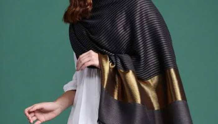  Women’s Shawls: Versatile, Stylish, and Essential for Every Wardrobe