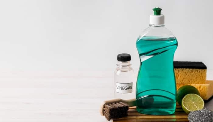 Best Bathroom Cleaner: A Buyer's Guide to a Hygienic Bathroom