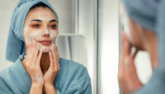Choosing the Right Face Wash: A Key Step to Healthy, Radiant Skin Choosing the Right Face Wash: A Key Step to Healthy, Radiant Skin