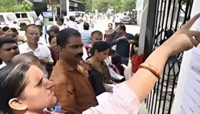 CCPA Slaps Penalties Of Rs 61.6 Lakh On 19 Coaching Centres For Misleading Ads CCPA Slaps Penalties Of Rs 61.6 Lakh On 19 Coaching Centres For Misleading Ads