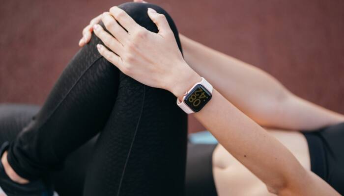 Buying Women's Smartwatches: Sleek Style, Smart Features