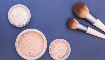 Buying Your Way to a Flawless Finish: The Loose Powder Guide