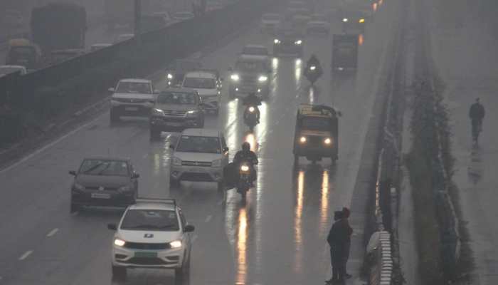 Delhi Continues To Witness Heavy Rainfall, Air Quality Shows Slight Improvement Delhi Continues To Witness Heavy Rainfall, Air Quality Shows Slight Improvement