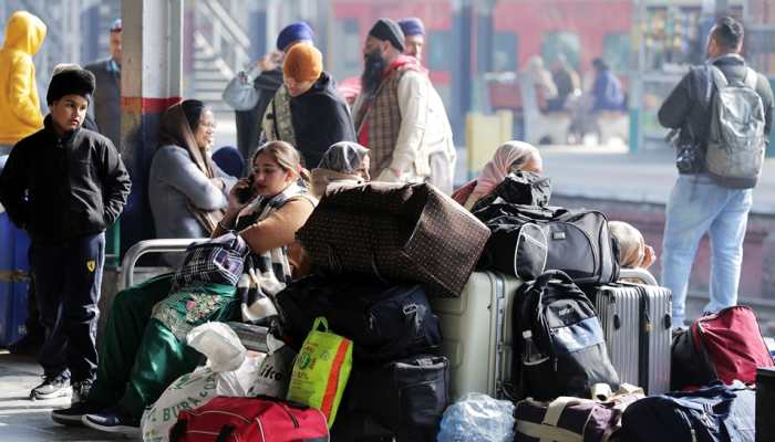 Daily Life Hit In Punjab Due To Farmers' 9-Hour Bandh; Rail, Bus Services Affected