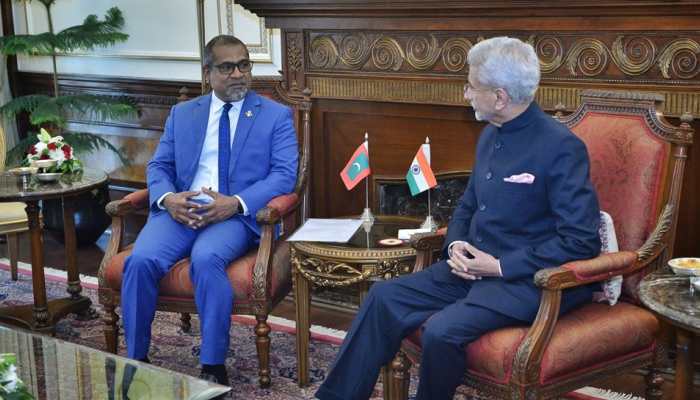 Maldives In Economic Crisis; India Comes To Rescue With Grant Assistance Maldives In Economic Crisis; India Comes To Rescue With Grant Assistance