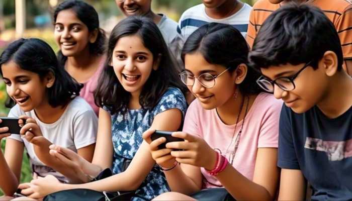 Minors Using Social Media To Need Parent's Consent, Says Draft Rules