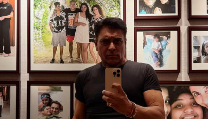 Ram Kapoor Recalls His Rich Dad Didn't Speak To Him For 10 Years As He Chose To Be An Actor; This Is How He Survived Without His Money Ram Kapoor Recalls His Rich Dad Didn't Speak To Him For 10 Years As He Chose To Be An Actor; This Is How He Survived Without His Money