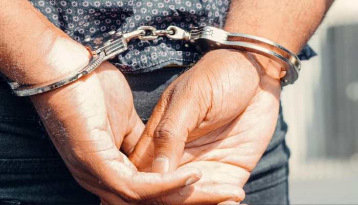 J&amp;K: Cops Raid Nearly 2 Dozen Spa Centres Over 'Immoral' Activity Suspicions, 24 Detained