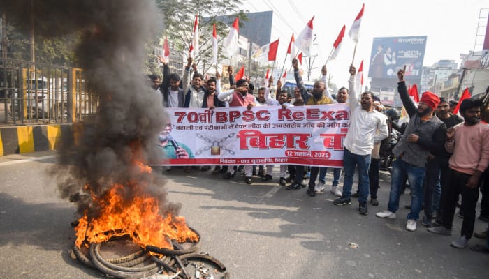 BPSC Exam Row: Pappu Yadav's Supporters Disrupt Traffic Movement In Patna To Enforce Bandh