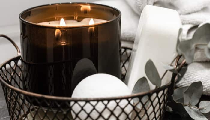 The Ultimate Guide to Buying Scented Candles