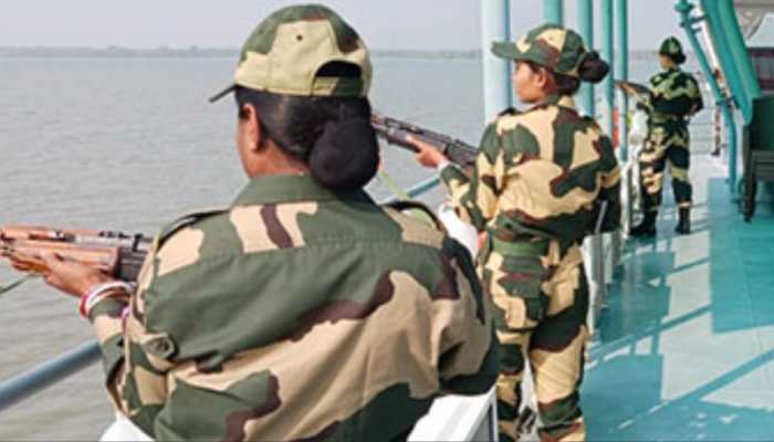 BIG Breakthrough For BSF: Women Troopers Foil Smuggling Bid Along India-Bangladesh Border BIG Breakthrough For BSF: Women Troopers Foil Smuggling Bid Along India-Bangladesh Border