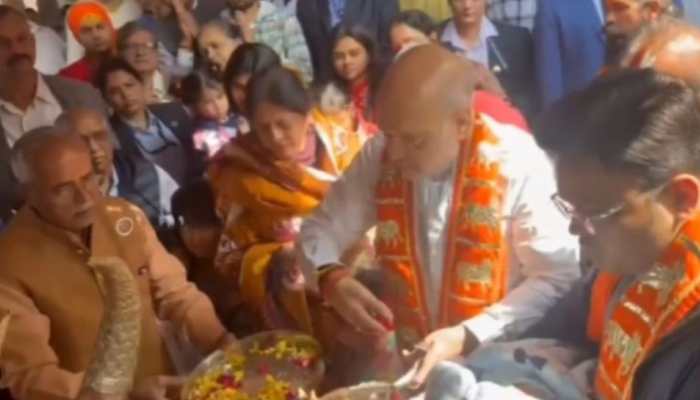 Did Amit Shah Just Scold Jay Shah In Front Of Crowd At Temple? Video Goes Viral - Check