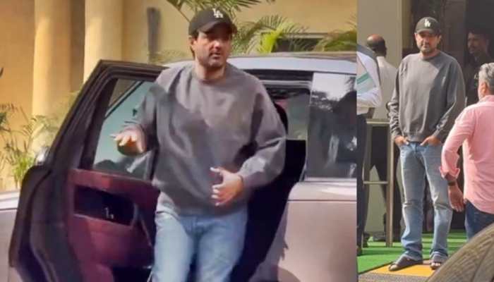 Saif Ali Khan Stabbing Case: Director Siddharth Anand Visits Lilavati Hospital Saif Ali Khan Stabbing Case: Director Siddharth Anand Visits Lilavati Hospital