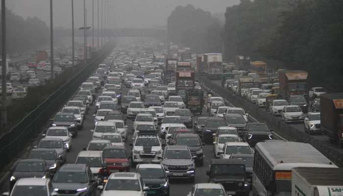 Republic Day 2025: Police Issues Traffic Advisory; Delhi Metro Updates Service Timings — Check Details 