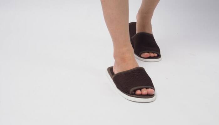 Sole Mates: The Best Men's Sliders for Daily Wear