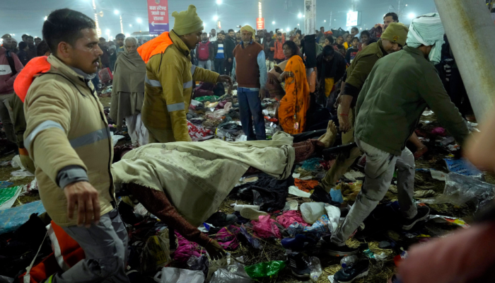 What Caused Stampede At Mahakumbh On Mauni Amavasaya? Over 10 Feared Dead What Caused Stampede At Mahakumbh On Mauni Amavasaya? Over 10 Feared Dead