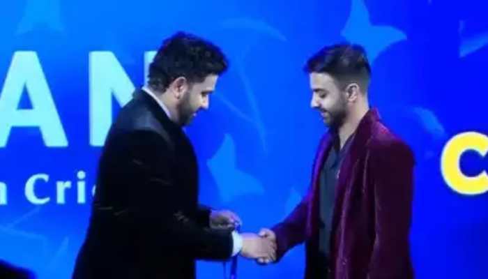 Agni Chopra In Elation After Getting Award From Rohit Sharma At Naman Award