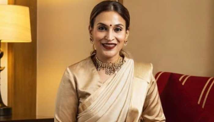 Aishwarya Rajinikanth Seeks Blessings At Tirumala's Lord Venkateswara Temple