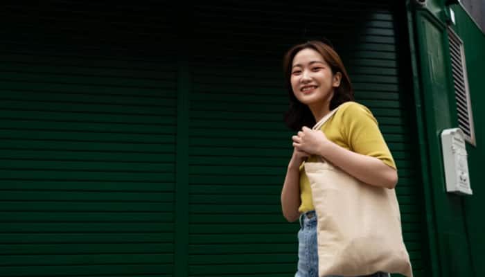 Effortless Style: Your New Go-To Tote Bag
