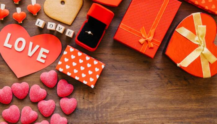 Romantic Valentine’s Gift Hampers from Myntra Fashion Carnival Discounts